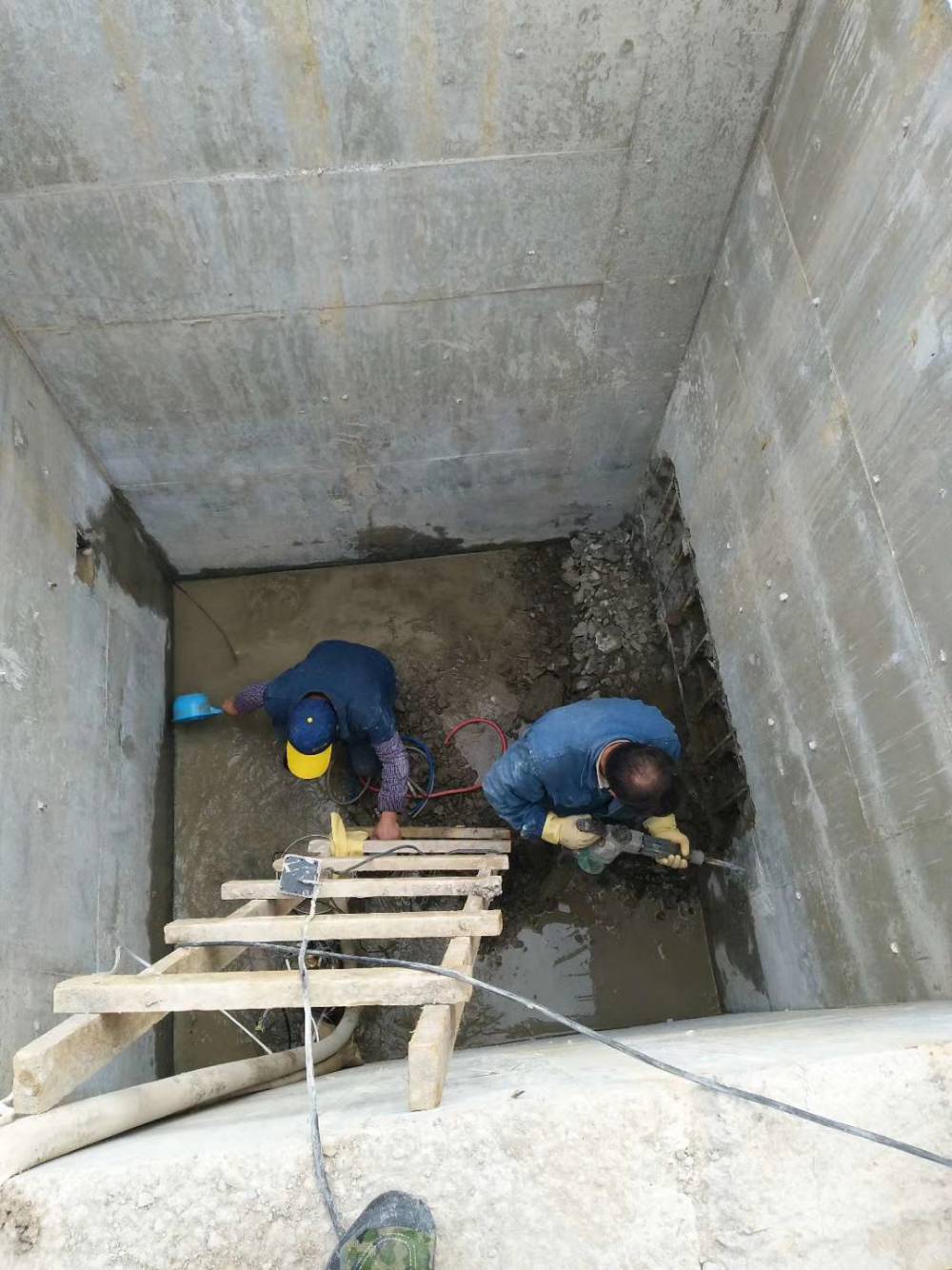 东营利津县水池堵漏